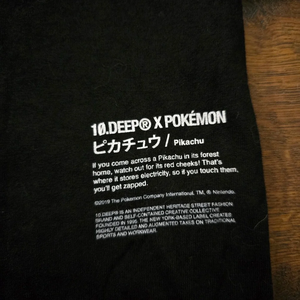10.Deep x Pokemon Pikachu Lightning Silhouette Black Graphic T-Shirt Mens L